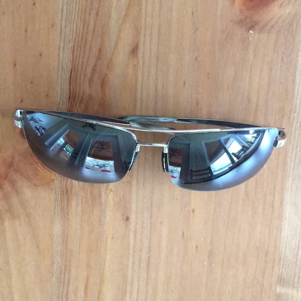 Black Rock Maui Jim Polarized Sunglasses w/ case